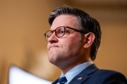 灌南特朗普税改案参议院过关有望 共和党议员无人声援马斯克