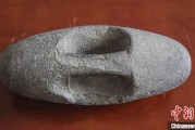 灌南新疆兵团第五师双河市发现疑似新石器时代石器